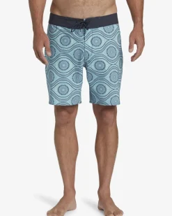 Good Times - Boardshorts de desempenho 17,5&rdquo; para Homem