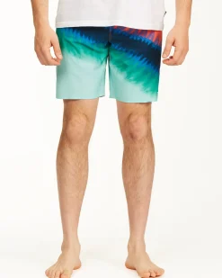 T Street Airlite 19" - Board Shorts for Men